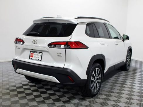 Used 2023 Toyota Corolla Cross XLE w/ Convenience Package AWD/4WD image 6