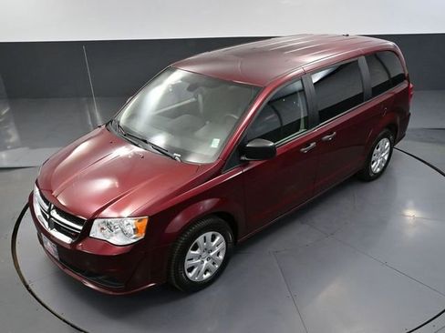 Used 2020 Dodge Grand Caravan SE w/ UConnect Hands-Free Group image 50