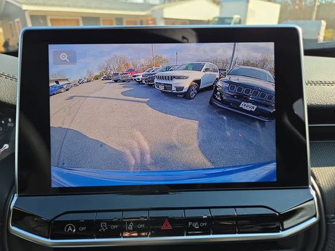 New 2026 Jeep Compass Limited image 27