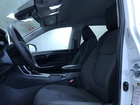 Certified 2025 Toyota RAV4 LE image 18