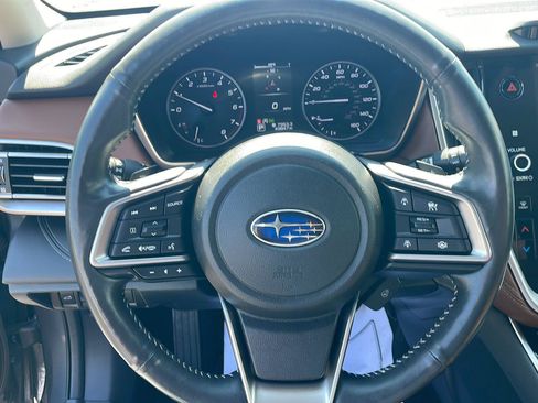 Used 2023 Subaru Outback Touring AWD/4WD image 14