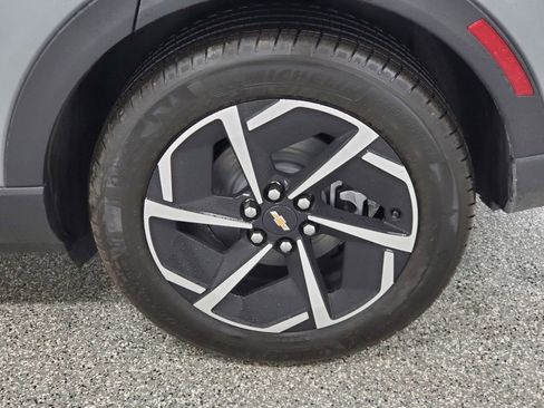 New 2026 Chevrolet Equinox EV LT image 8