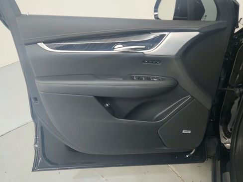 Certified 2024 Cadillac XT6 Premium Luxury w/ LPO, Floor Liner Package AWD/4WD image 16