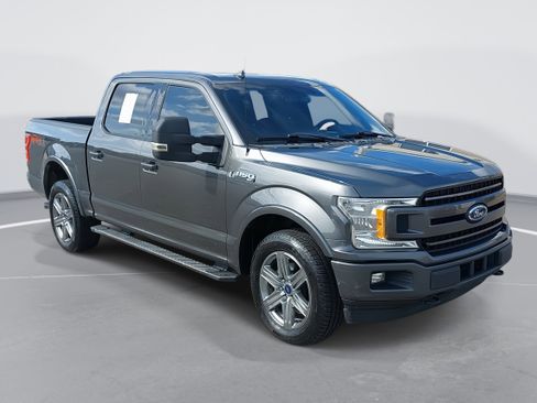 Used 2018 Ford F150 XLT w/ Equipment Group 302A Luxury image 3