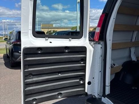Used 2025 GMC Savana 2500 w/ Driver Convenience Package RWD image 21