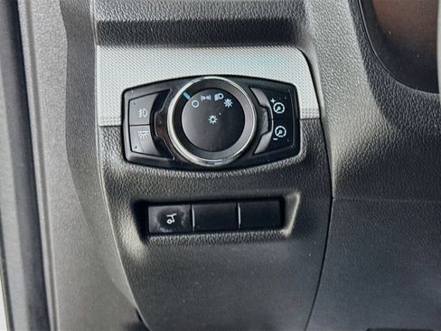 Used 2013 Ford Explorer XLT FWD image 11