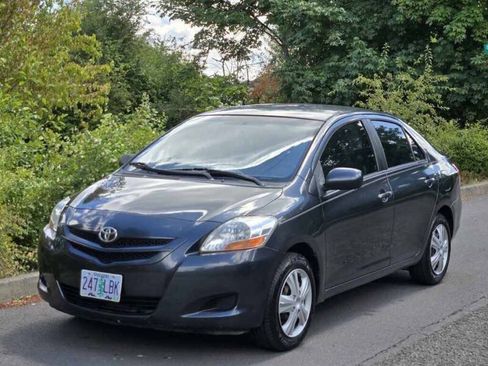 Used 2007 Toyota Yaris Sedan w/ Convenience Pkg FWD image 5