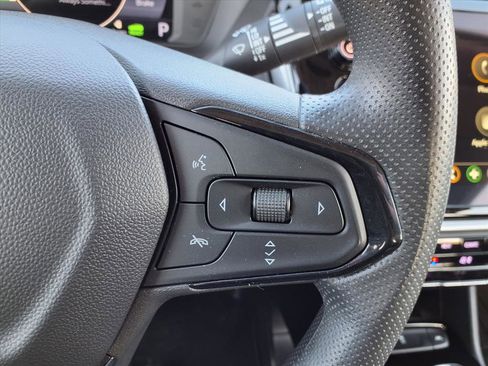 Used 2023 Chevrolet Bolt EUV LT w/ Driver Confidence Package image 12