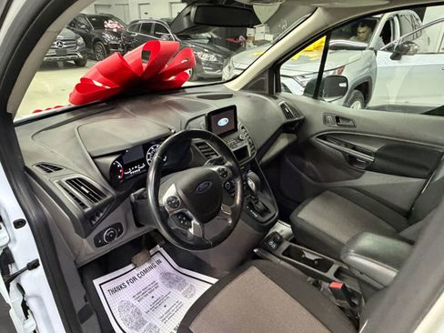 Used 2022 Ford Transit Connect XL image 28