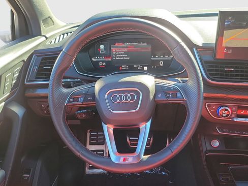 Used 2025 Audi SQ5 Premium Plus w/ Premium Plus Package image 22
