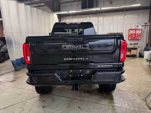 Used 2021 GMC Sierra 2500 Denali w/ Denali Ultimate Package AWD/4WD image 8