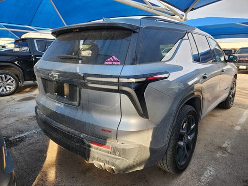 Certified 2024 Chevrolet Traverse RS image 4