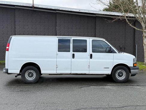Used 2005 Chevrolet Express 3500 Extended image 4