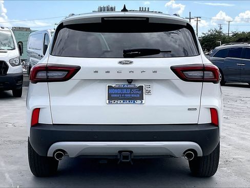 Used 2025 Ford Escape SE w/ PHEV Premium Package FWD image 5
