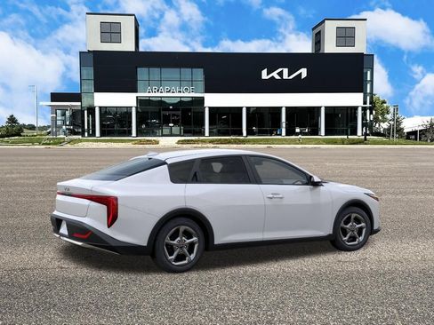New 2026 Kia K4 FWD image 6