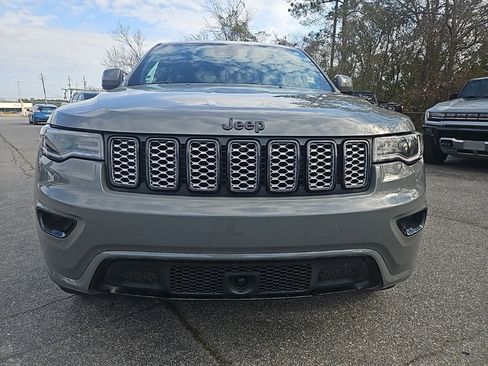 Used 2021 Jeep Grand Cherokee Laredo X image 8