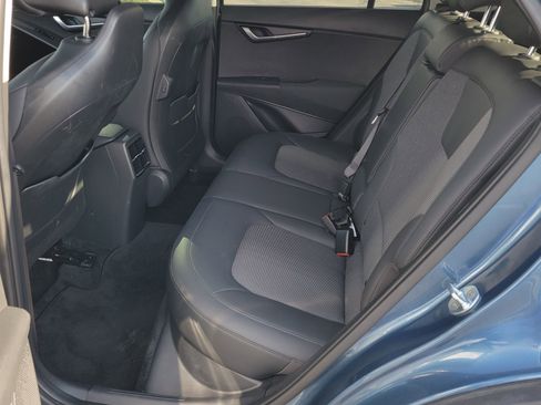 Used 2023 Kia Niro EX w/ EX Cold Weather Package image 8