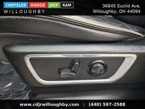 Used 2023 RAM 1500 Laramie AWD/4WD image 16