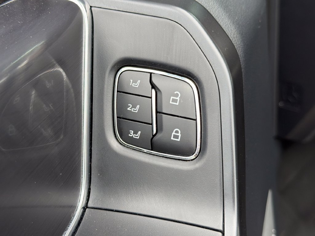 Used 2023 Ford F150 Raptor AWD/4WD image 10