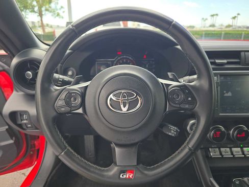 Used 2023 Toyota GR86 w/ ALL Weather Mat Package (TMS) RWD image 21