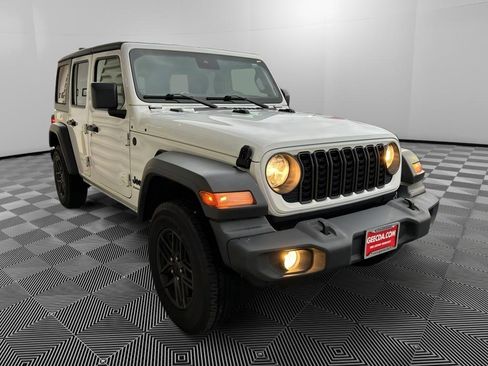 Used 2024 Jeep Wrangler Sport S image 3