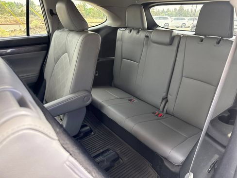 Used 2020 Toyota Highlander Platinum AWD/4WD image 28
