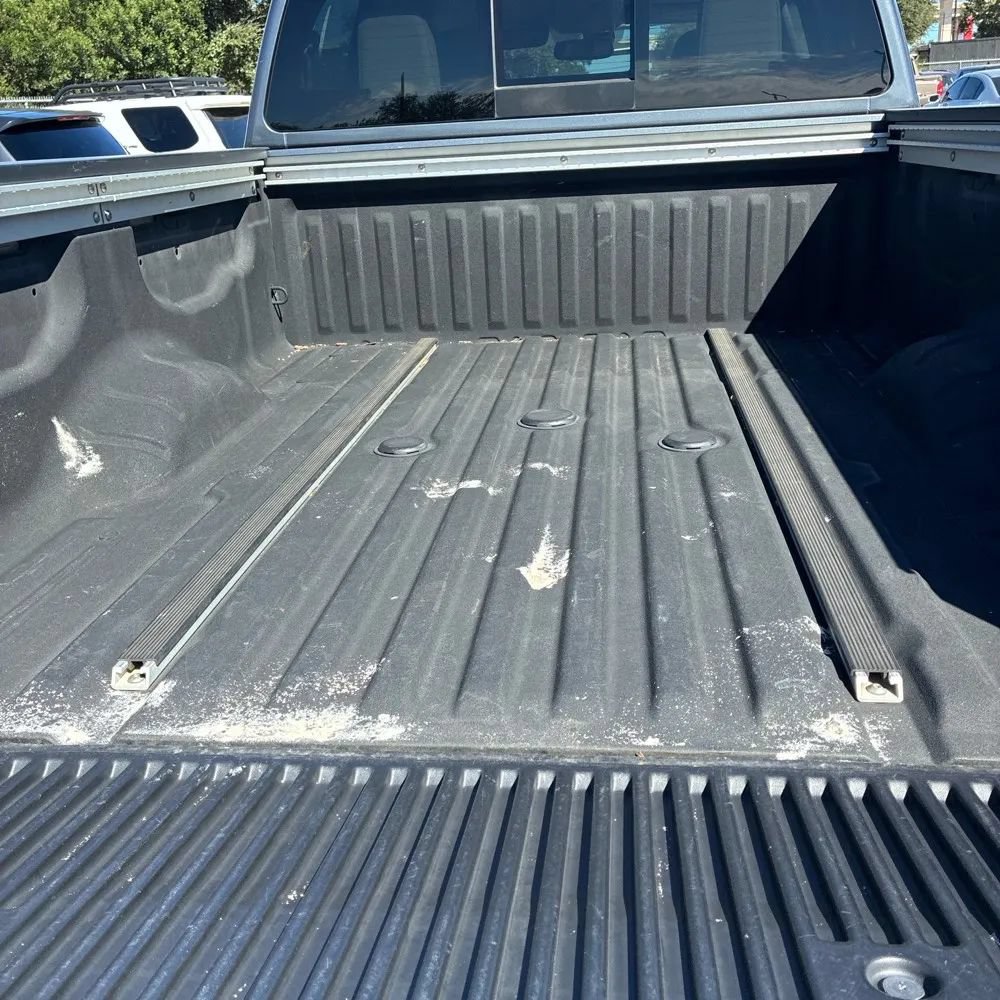 Used 2018 Nissan Titan SL w/ Texas Titan Edition AWD/4WD image 30