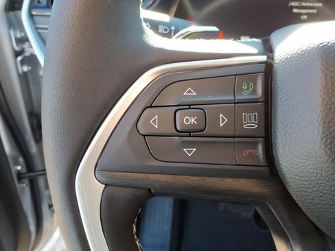 New 2026 Jeep Grand Cherokee Altitude image 20