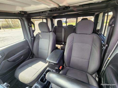 Used 2022 Jeep Gladiator Sport image 26