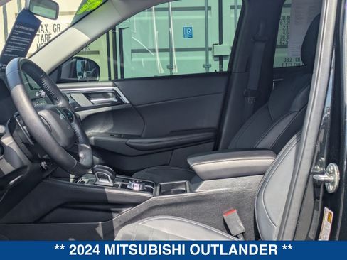 Used 2024 Mitsubishi Outlander SE FWD image 22