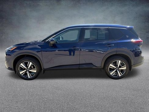 Used 2024 Nissan Rogue SL w/ SL Premium Package AWD/4WD image 2