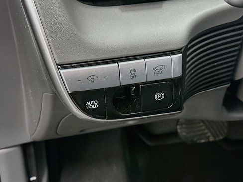 Used 2024 Hyundai Ioniq 5 SEL AWD/4WD image 17