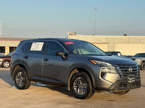 Certified 2024 Nissan Rogue S image 5