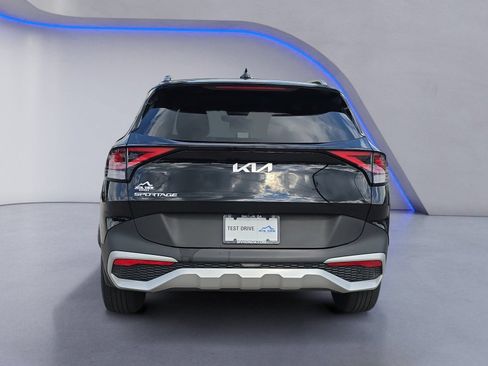 Used 2025 Kia Sportage EX w/ Premium Package FWD image 4