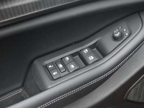 New 2025 Jeep Grand Cherokee L Altitude image 21