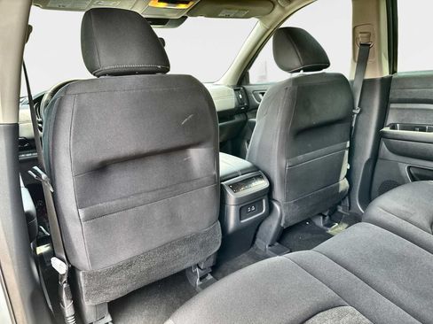 Used 2023 Nissan Pathfinder SV w/ Black Appearance Package AWD/4WD image 19