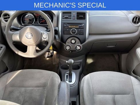Used 2014 Nissan Versa SV image 13