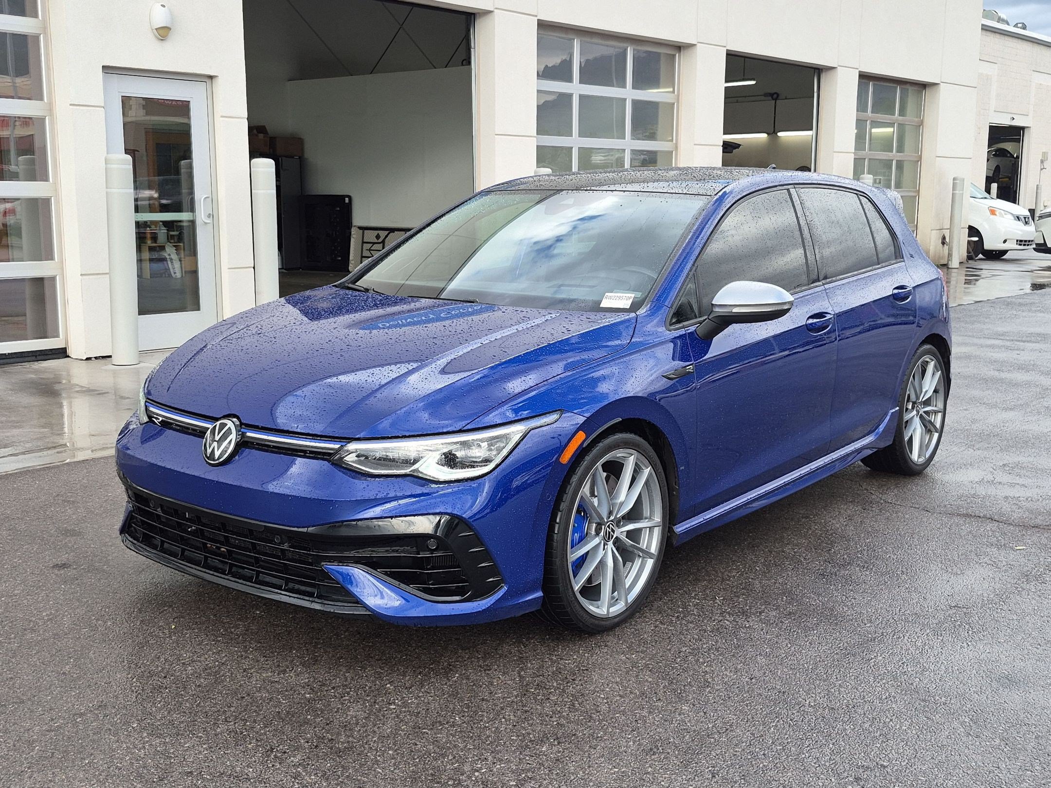 Used 2024 Volkswagen Golf R AWD/4WD image 11