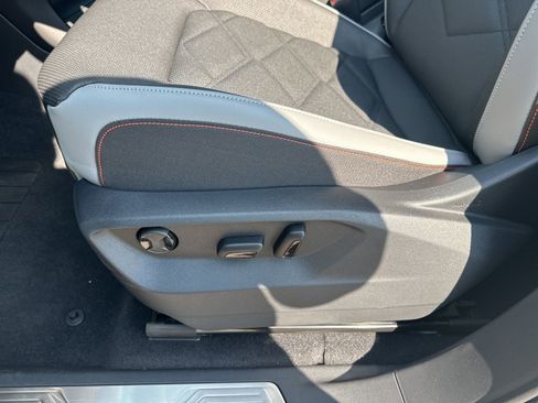 New 2026 Volkswagen Atlas Peak Edition image 11