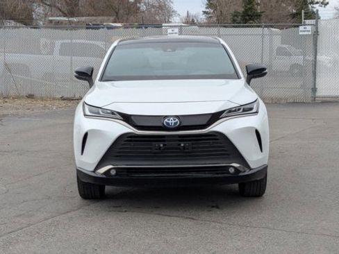 Used 2023 Toyota Venza Nightshade image 2