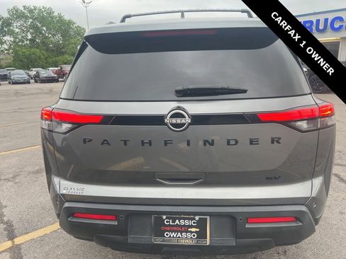 Used 2022 Nissan Pathfinder SV w/ SV Black Package FWD image 5