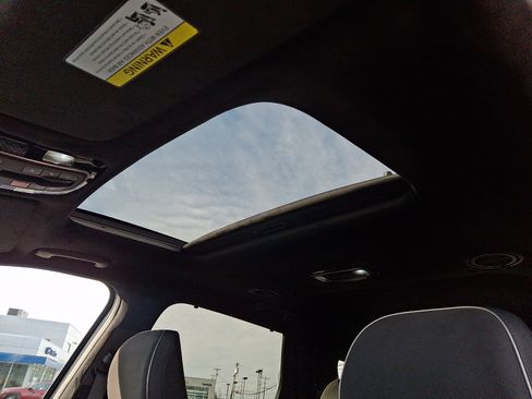 Used 2024 Hyundai Palisade Calligraphy image 15