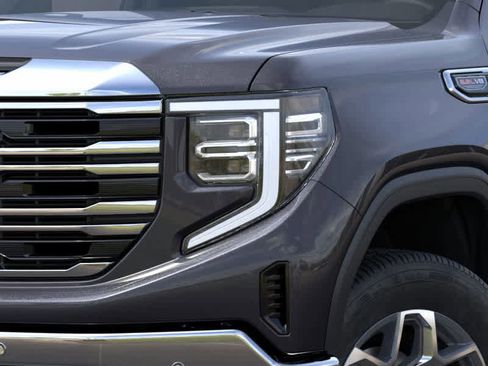 New 2026 GMC Sierra 1500 SLT image 10