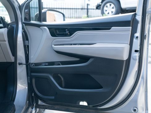 Used 2022 Honda Odyssey Touring image 30