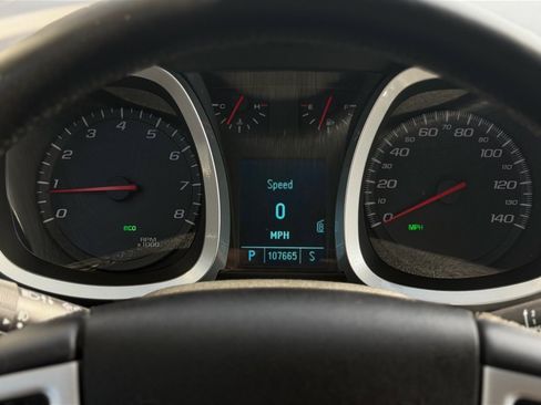 Used 2010 Chevrolet Equinox LT w/ Chrome Appearance Package FWD image 10