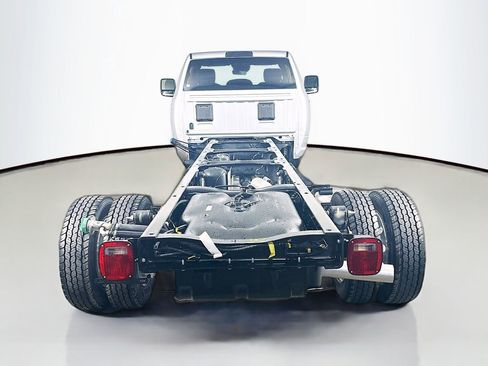 New 2026 RAM 5500 Tradesman w/ Chrome Appearance Group AWD/4WD image 6