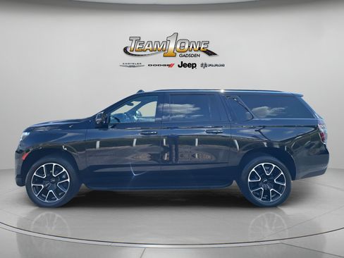 Used 2024 Chevrolet Suburban RST w/ Luxury Package AWD/4WD image 5