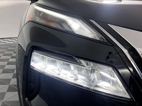 Used 2023 Nissan Rogue SV AWD/4WD image 28