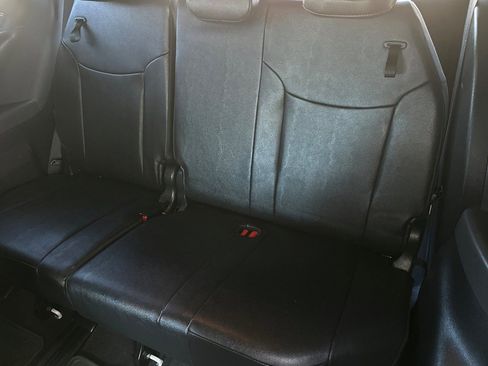 Used 2024 Toyota Sienna XSE w/ XSE Premium Package image 15