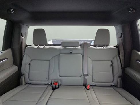 New 2026 GMC Sierra 1500 SLT w/ SLT Premium Package image 17